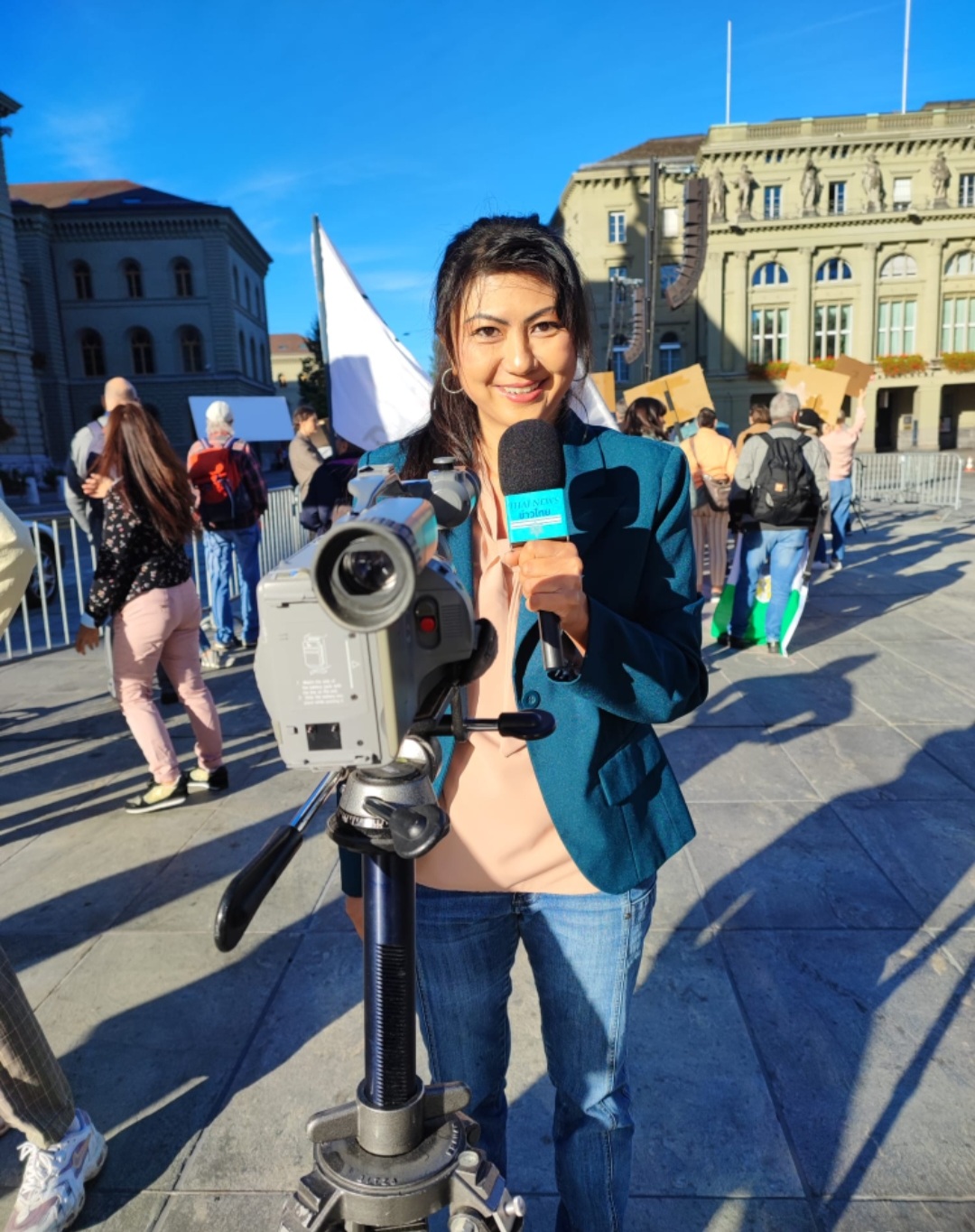 Ampi, Bonschuur Ticino (Reporterin)